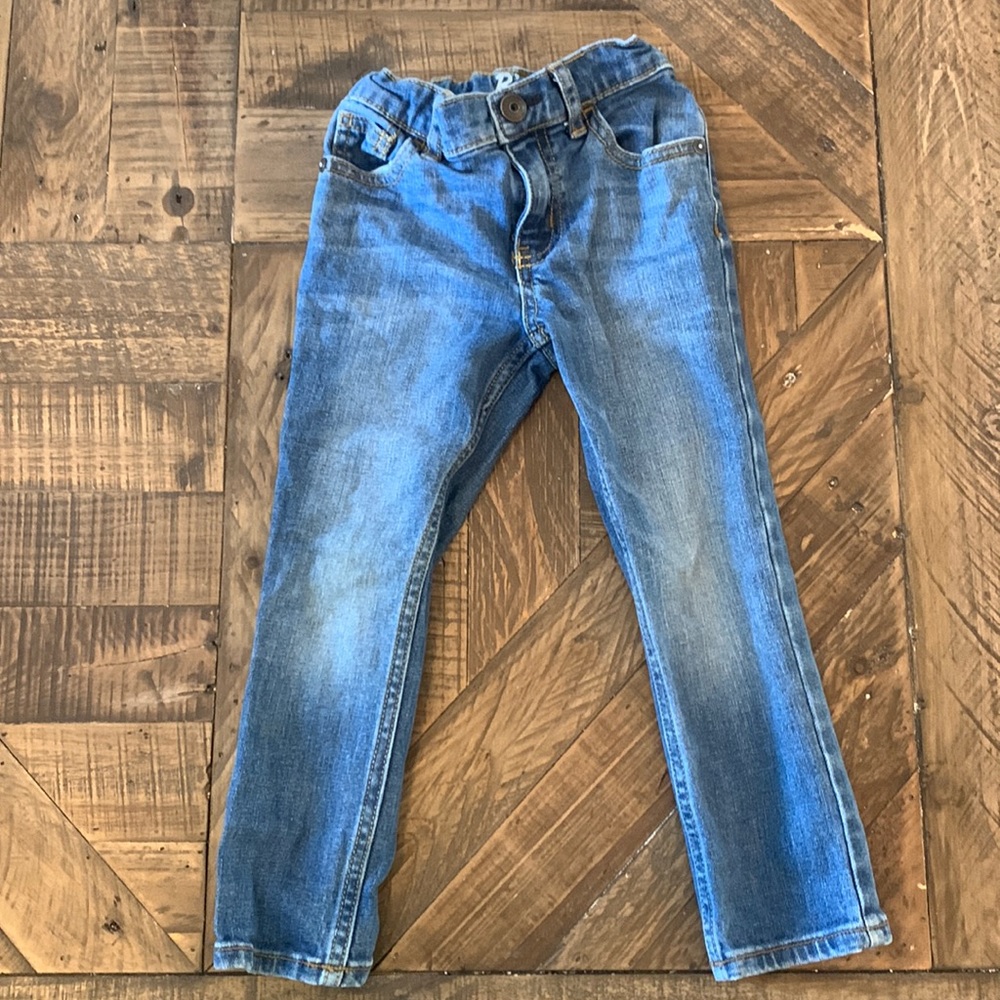 Boys 4T jeans.